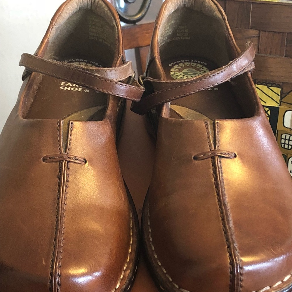 Mary Jane Flats/Oxfords, Leather sz 8 NEW! W/Box
